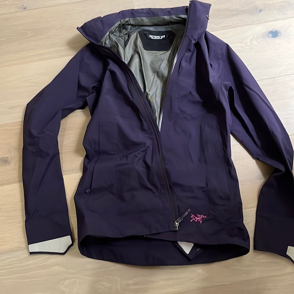Arc’teryx XS shell rain proof coat.